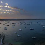 דירה Bay Waters Edge No. 160 מליאהה