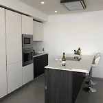 דירה Bay Waters Edge No. 160