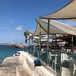Bay Waters Edge No. 160 * מליאהה
