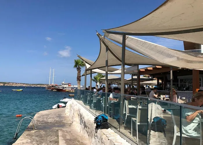 Bay Waters Edge No. 160 * Mellieħa