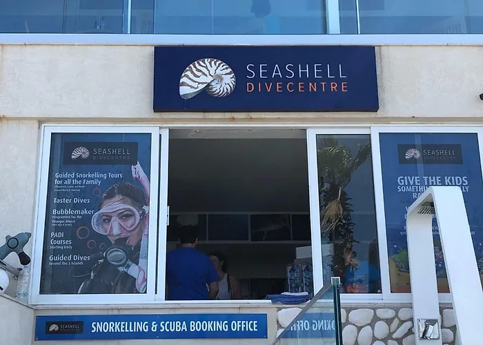 Bay Waters Edge No. 160 アパート *