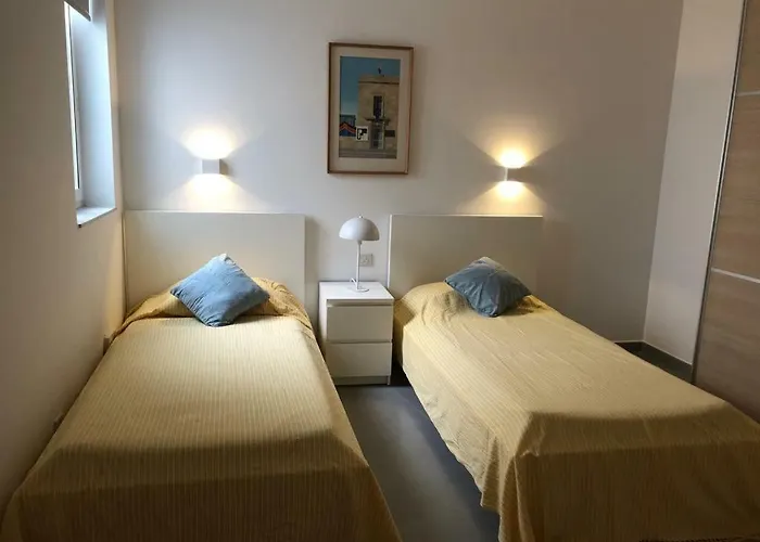 Bay Waters Edge No. 160 *